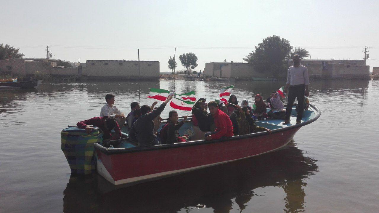 کتابخانه شناور کانون در شادگان راه اندازی شد