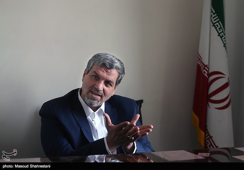 انتقاد کواکبیان از روحانی