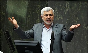 متناسب نبودن حقوق بین برخی از وزارتخانهها قابل پذیرش نیست