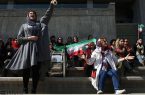 تصاویر| مهناز افشار، تماشاگر دیدار فوتبال زنان ایران و بلاروس