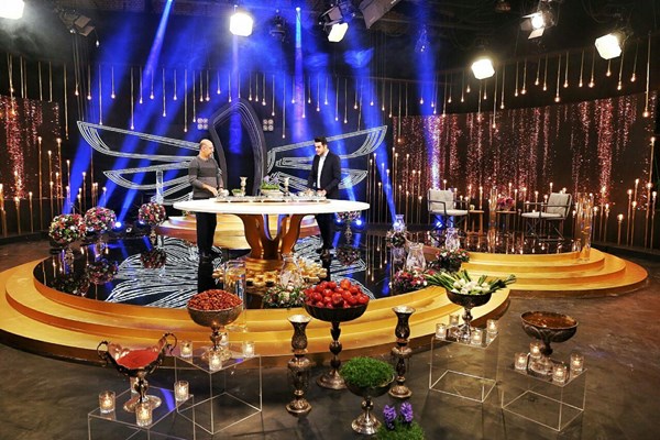 سعدی خوانی صداپیشه جناب‌خان در برنامه تحویل سال