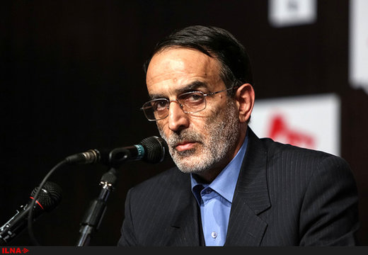 رهبری به احمدی نژاد گفتند دلیل اقبال به هاشمی رفسنجانی این است که نماد اعتراض به شما شده/احمدی نژاد از نظام باج می خواست