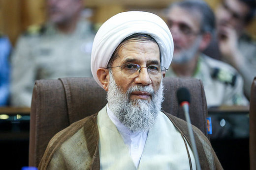 آثار نفوذ دشمن از سیل و زلزله مخرب‌تر است