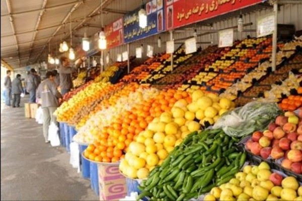 میوهها را قبل از مصرف در ظرف آب بیندازید تا سم آن خارج شود