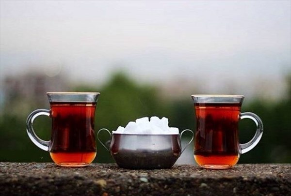 نوشیدن چای زیاد اعصاب را دچار اختلال میکند