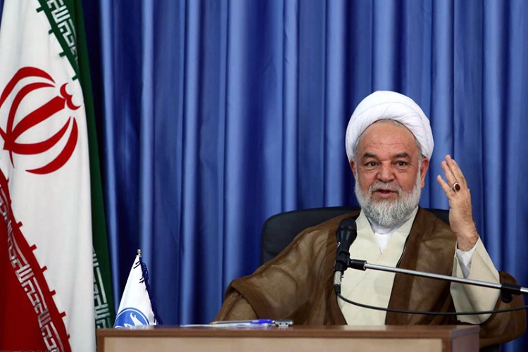 فعالان قرآنی با گسترش فضای معنوی مانع از ظهور منکرات شوند
