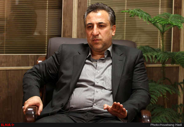 مدیرعامل سازمان تامین اجتماعی نباید سیاسی باشد