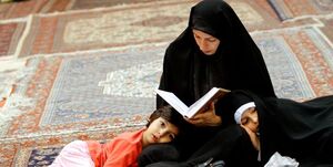 مادری به وقت روزه‌داری