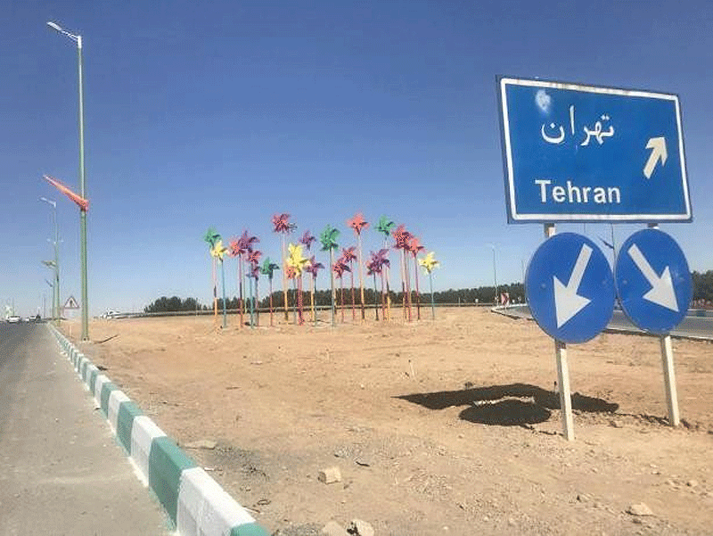 باد شدید در راه تهران
