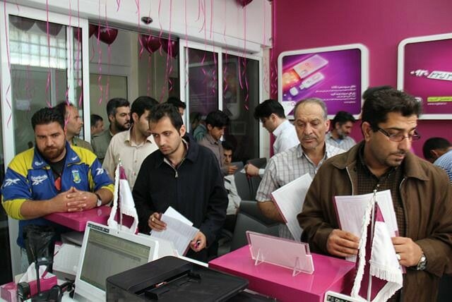 رشد دو و نیم برابری سهم بازار مشترکین رایتل در سه ماهه پایانی سال ۹۷
