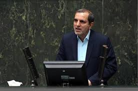 مجلس بر افزایش حقوق ۴۰۰ هزار تومانی به اضافه تا ۱۰ درصد اصرار دارد