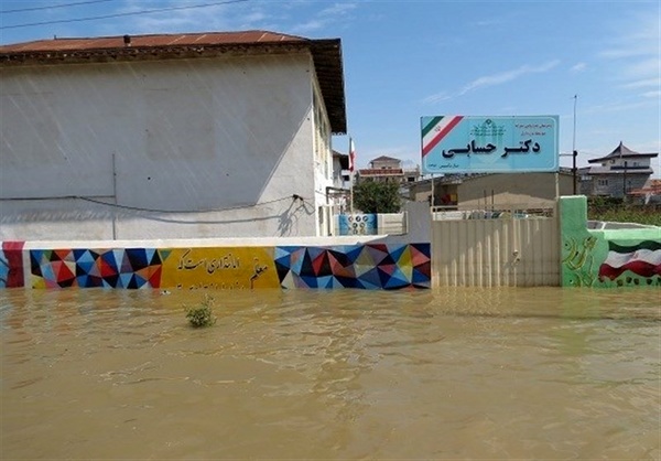 کمک نقدی به معلمان مدارس سیلزده