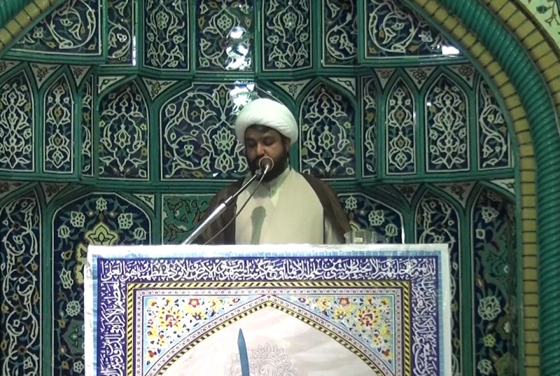به جای مهاجران افغان مدیران بی لیاقت را اخراج کنید