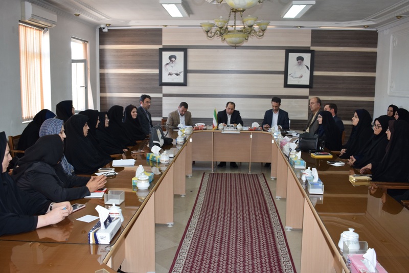 موانع تولید و کارآفرینی بانوان رفع شود