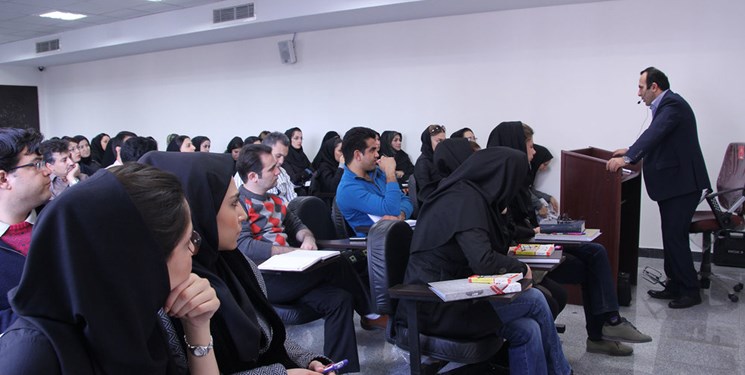 ۳۰۰ دانشجوی دانشگاه تهران در سال به فرصت مطالعاتی اعزام می‌شوند