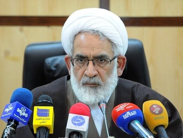 باید با کشف حجاب تعمدی در خیابانها قاطعانه برخورد شود