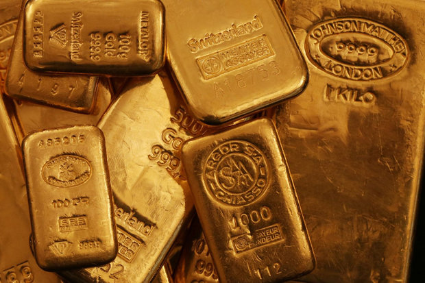 قیمت جهانی طلا با تقویت دلار افت کرد