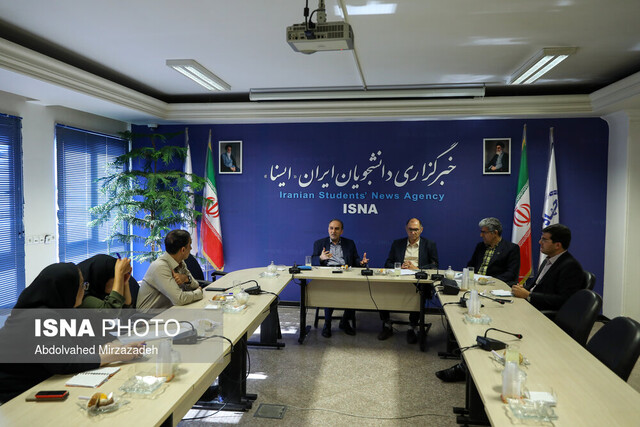 از انتقاد به دخالت مجلس در تصمیمگیریهای آموزش عالی تا گره خوردن زلف کنکور به سلامت جامعه