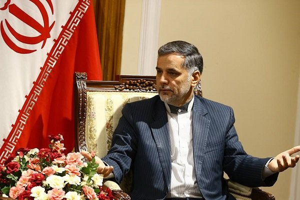 عزل مسئولانی که خانواده آنها خارج از کشور هستند