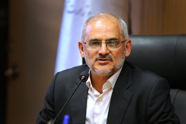 افزایش ۲۰۰ تا ۷۰۰ هزار تومانی دریافتیِ معلمان