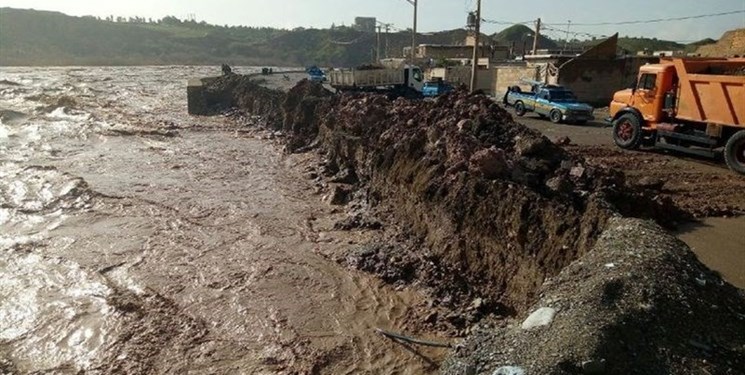 ساکنان شهر پلدختر و 9 روستای در معرض خطر سیل تخلیه شدند