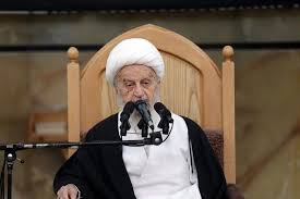 حضور در آئین ۲۲ بهمن وظیفه شرعی است