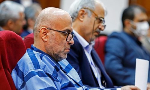 دوستانم اگر بخواهم کل لواسان را به نامم می‌کنند!