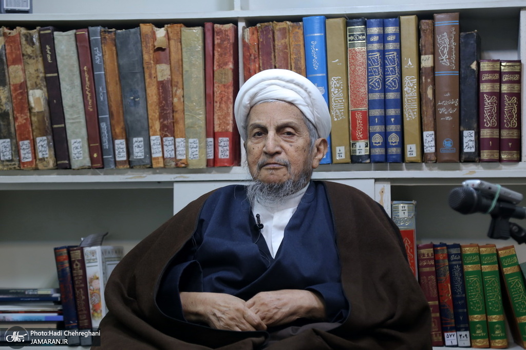 آیت‌الله صانعی درگذشت