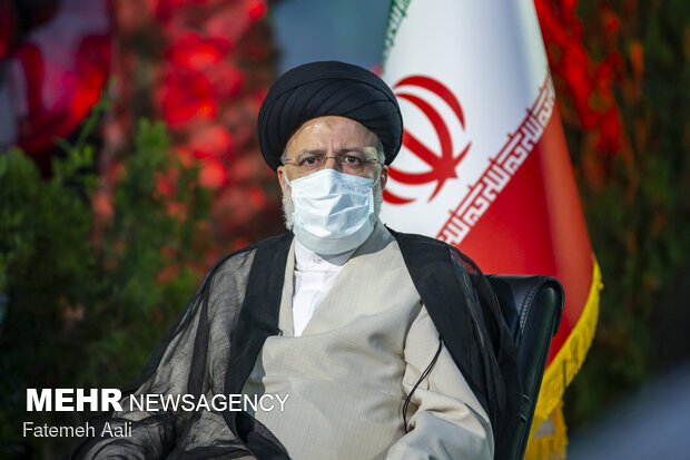 کسب اجازه « رئیسی» از رهبر انقلاب برای تمرکز بر تشکیل دولت