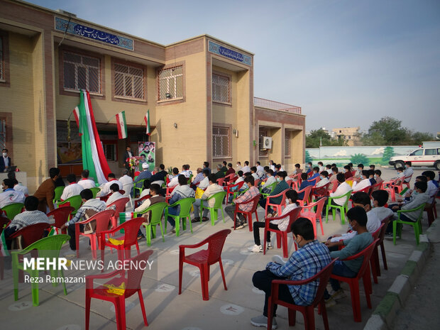 معلمان بسیجی برای شکل‌گیری تمدن نوین اسلامی گام
برمی‌دارند