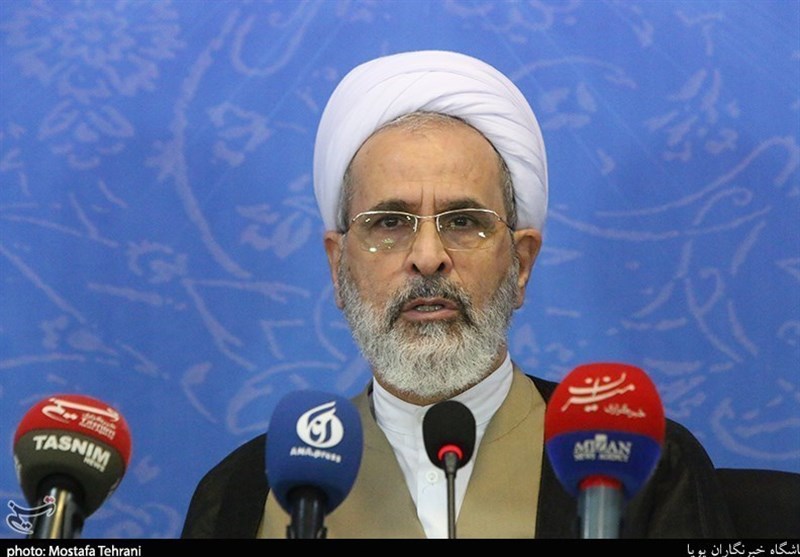 حوزه علمیه برای تسهیل رتبه‌بندی معلمان کمک می‌کند