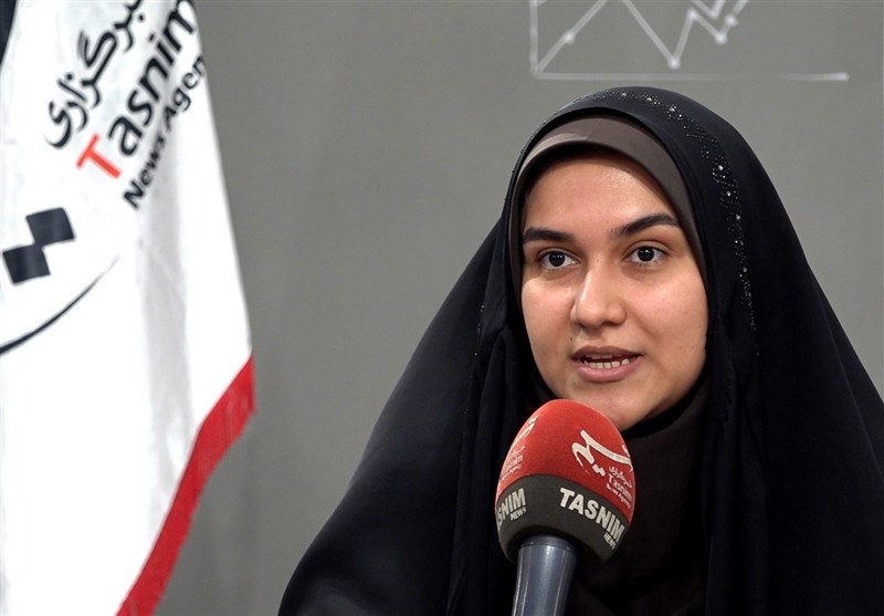 “رهبری” معلمان را “افسران سپاه پیشرفت” می‌دانند اما مسؤلان خیر!
