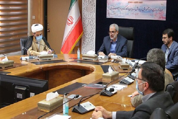 سازمان پژوهش و برنامه‌ریزی آموزشی مرکز فرماندهی برنامه درسیاست
