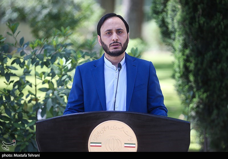پاسخ سخنگوی دولت به شایعه استفاده فرزندان مقامات از اینترنت بدون فیلتر