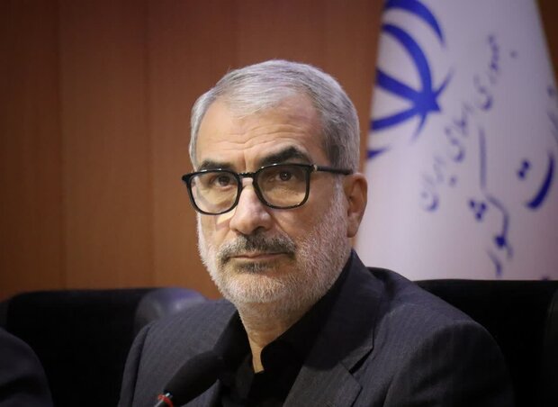 مدارس در کشورهای آلوده حتی با شاخص ۳۰۰ تعطیل نمیشود