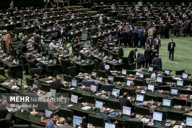 آب، برق و گاز مدارس دولتی رایگان شد