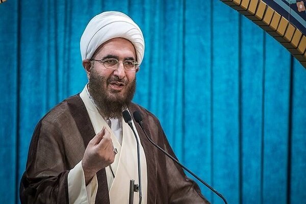 هر انجمن اسلامی باید یک پایگاه قرآنی باشد