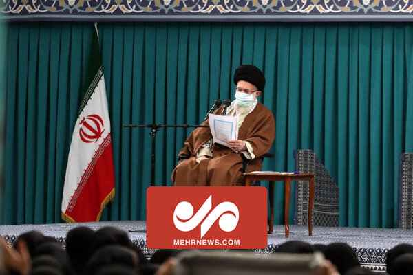 روایتی از دیدار جمعی از معلمان و فرهنگیان با رهبر
انقلاب