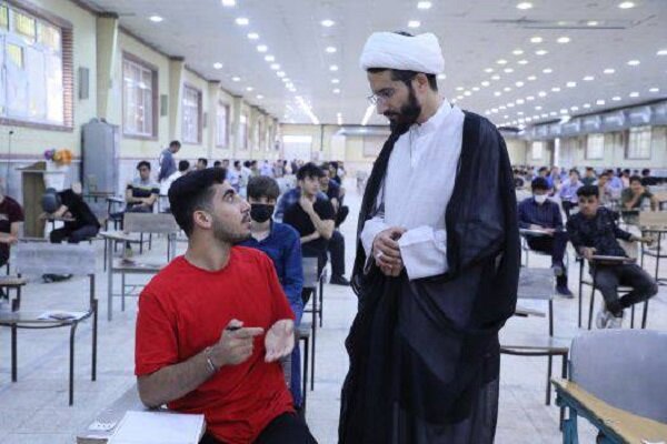 سوالات کنکور و امتحانات نهایی باید ناظر به کتاب درسی
باشد