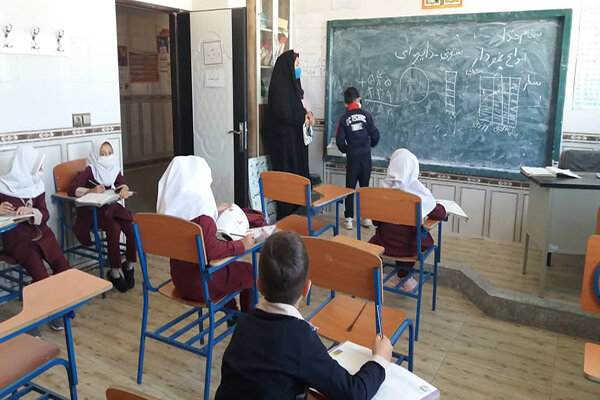 عدم پاسخگویی صریح چگونه فرهنگیان را بلاتکلیف کرده
بود