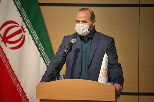 یک معلم از استان سمنان در جمع برترینهای کشوری قرار
گرفت