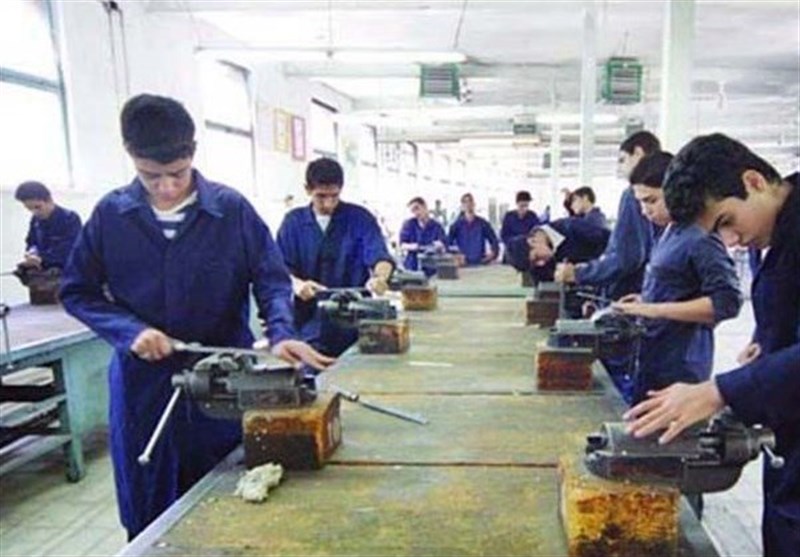 آموزشهای کسبوکار برای دانشآموزان در طرح “تابستان مهارت”