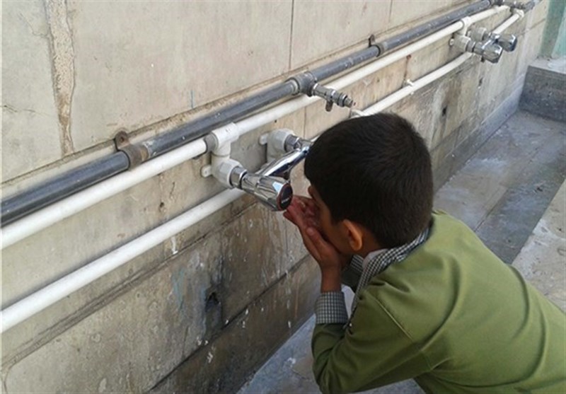با سختگیری در بارگذاری جمعیت تهران، مشکل آب حل میشود