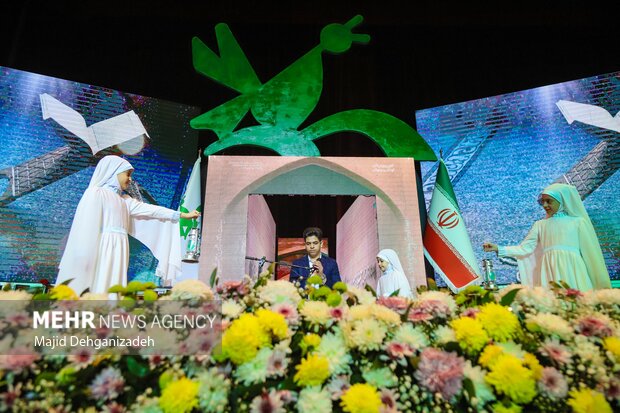 آغاز بیست و پنجمین جشنواره بین‌المللی قصه‌گویی در
شیراز
