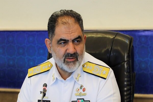 مؤلفان کتب درسی با فرمانده نیروی دریایی ارتش دیدار
کردند