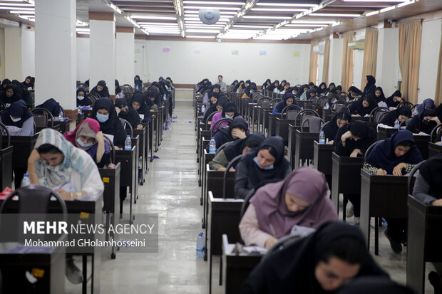 هیچ کدام از مخالفان تأثیر سوابق در کنکور دانش آموز
نبودند