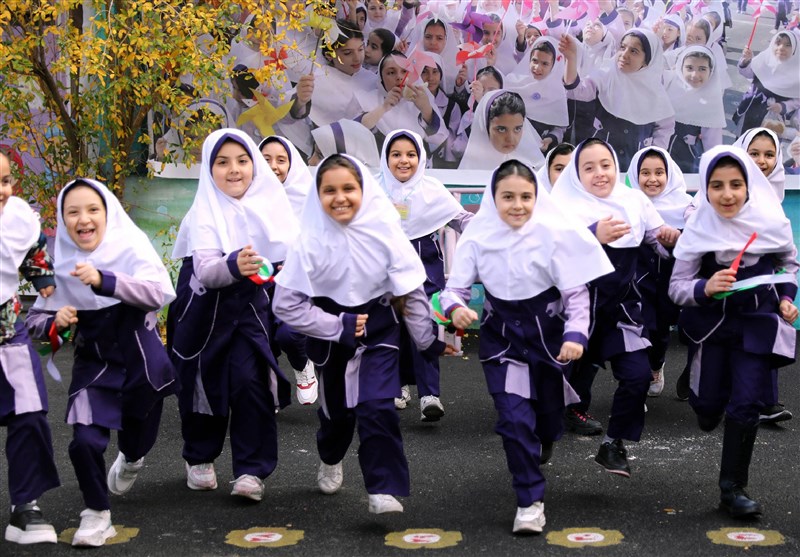 مدارس در اختیار گروههای مردمی قرار میگیرند