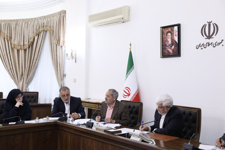 عارف: مدیریت ترافیک یکی از مسائل مهم در زمان بازگشایی مدارس
است