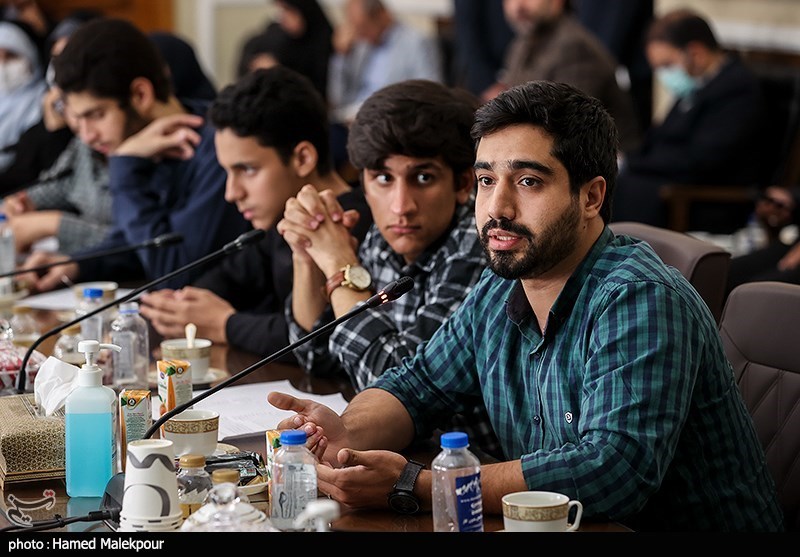 فراخوان شناسایی نخبگان دانش‌آموزی “جایزه البرز” از ۲۰ آذر