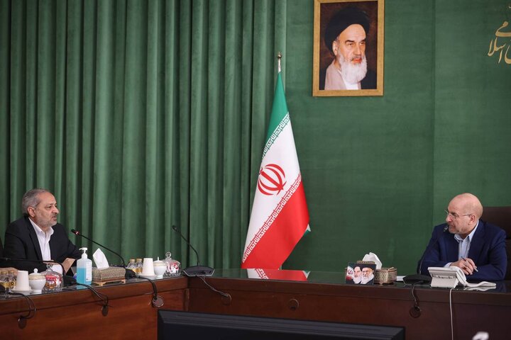 قالیباف: رتبه‌بندی فقط باید شامل کسانی شود که معلمی
می‌کنند